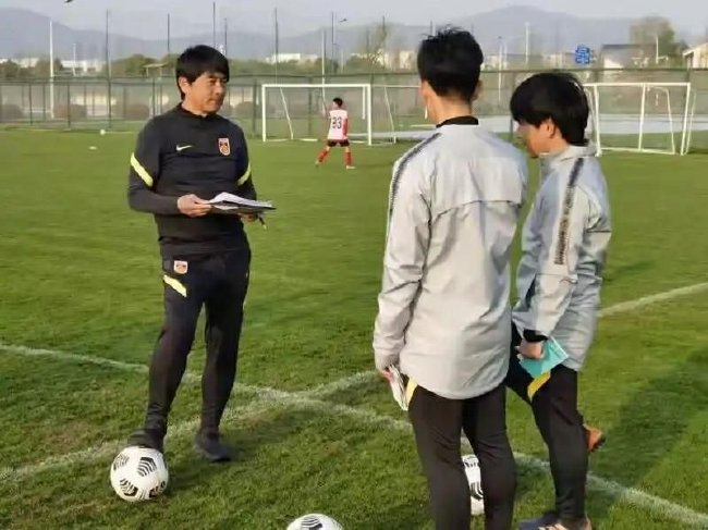 专业因为亚洲当中中国玩家人口基数的众多服务