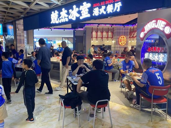 因为亚洲当中中国玩家人口基数的众多相关图片