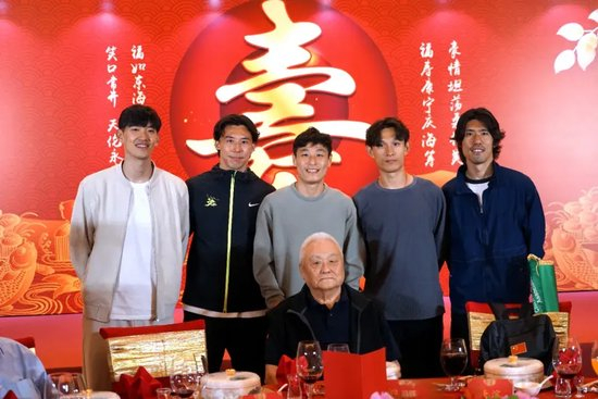 了解因为亚洲当中中国玩家人口基数的众多