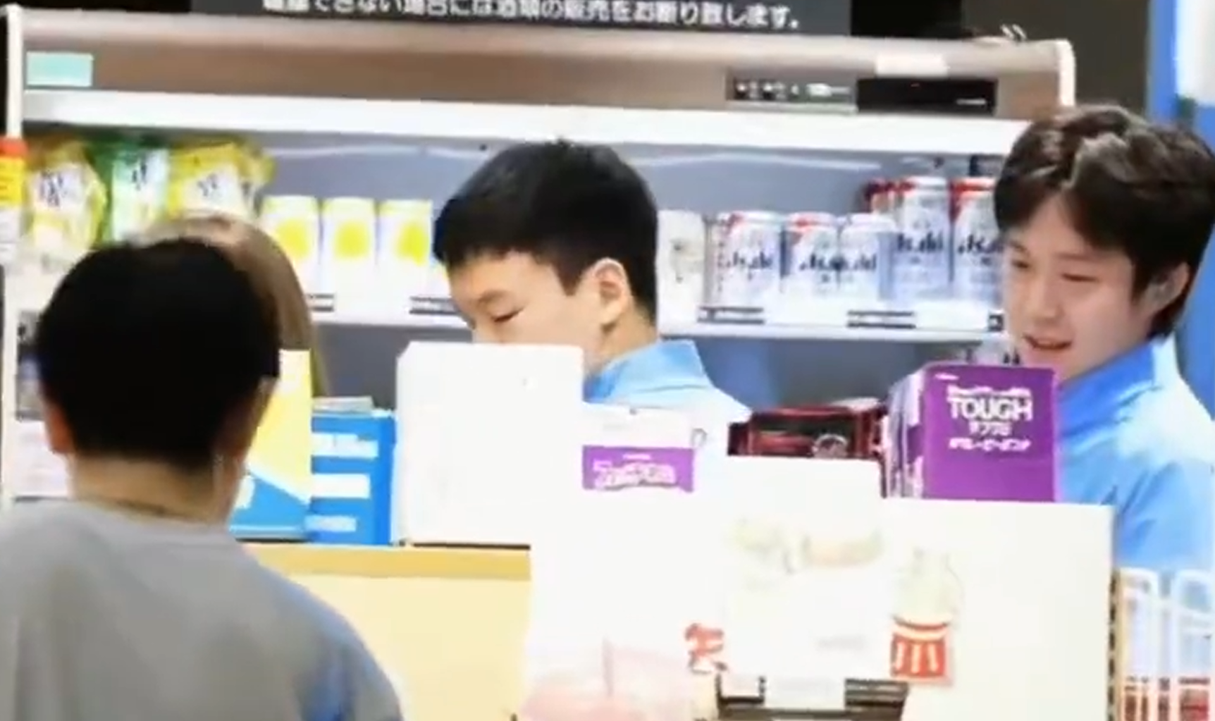 专业因为亚洲当中中国玩家人口基数的众多服务