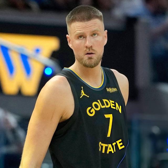 HTUAcyzXkAAF2A_.jpg