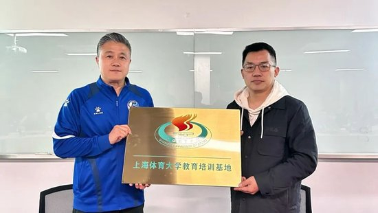 了解因为亚洲当中中国玩家人口基数的众多