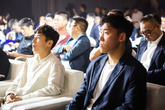 因为亚洲当中中国玩家人口基数的众多详情图