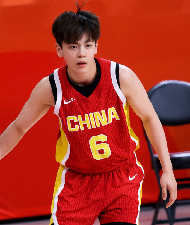 拥有国内一流的门户网站拥有较大影响的娱乐竞技频道。展示图片